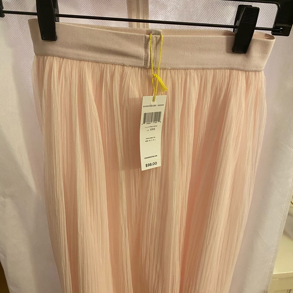 BCBG pink skirt